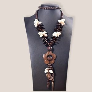 NWT Vintage Boho Wooden Bead Long Necklace